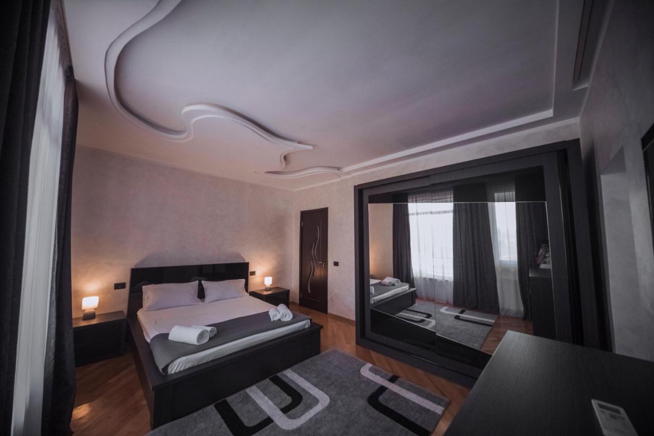 Makos Guest House Kutaisi Exterior foto
