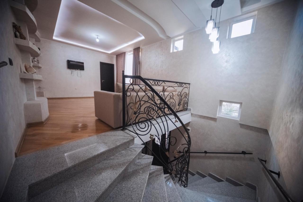Makos Guest House Kutaisi Exterior foto